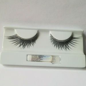 Make up Forever eye lashes